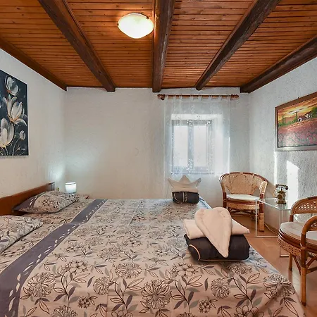 And Murage 2369 Guest house *
