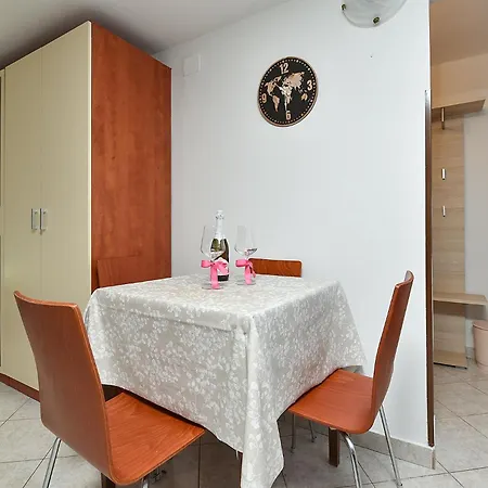 And Murage 2369 Guest house Barbariga